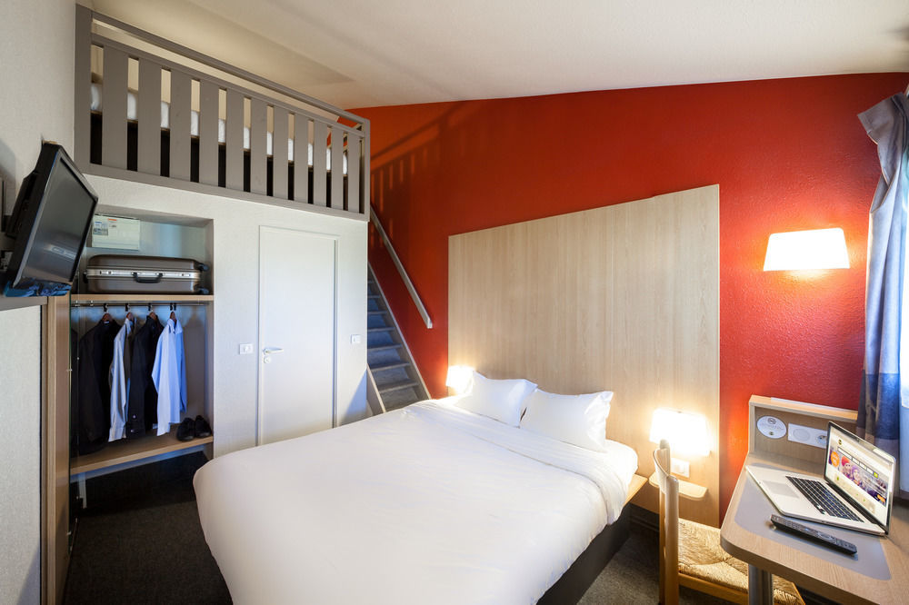 B&B HOTEL Cherbourg Exterior foto