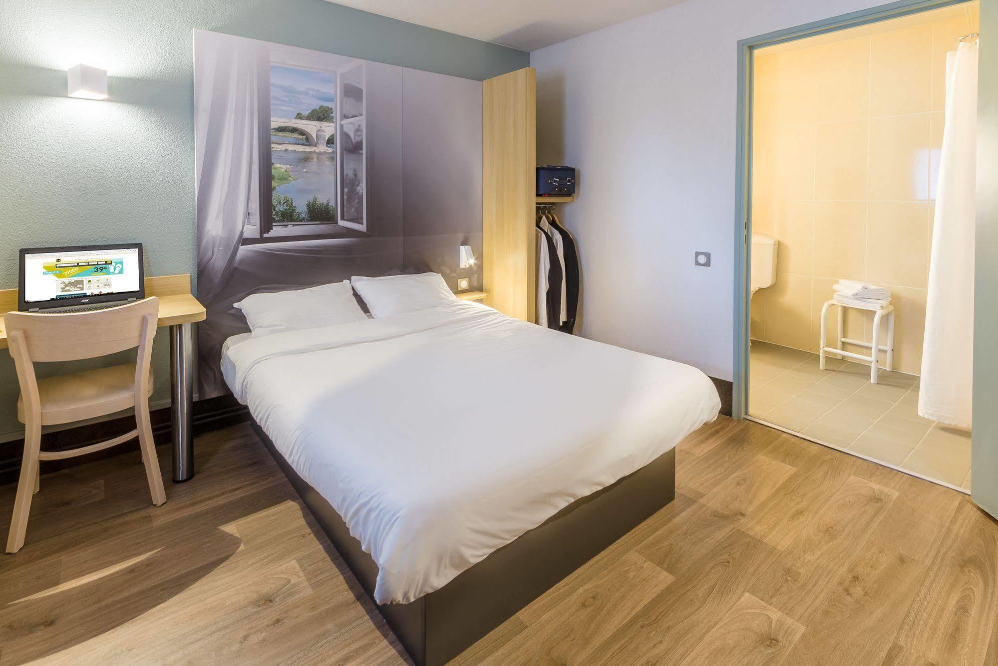 B&B HOTEL Cherbourg Exterior foto